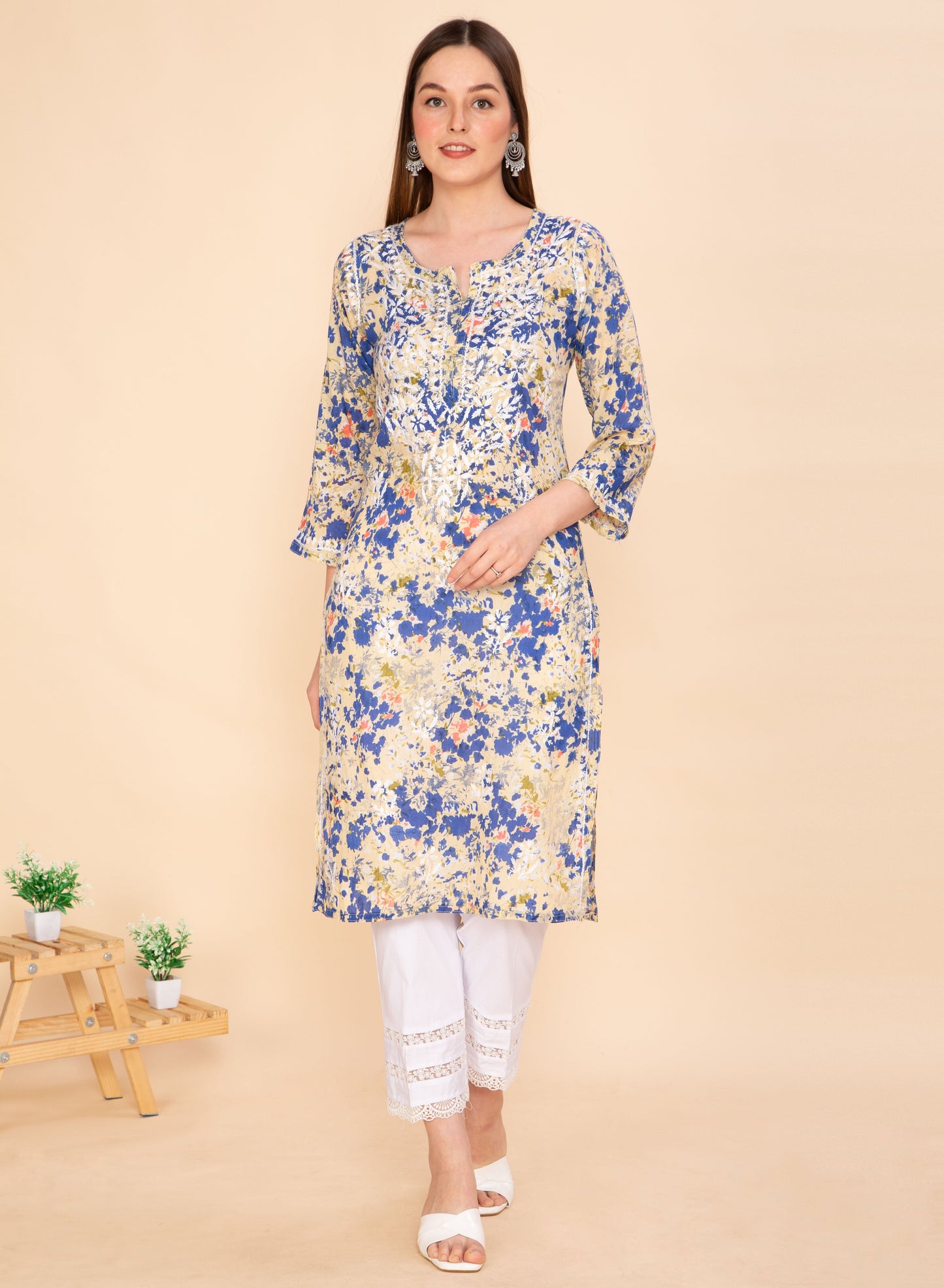 CLASSIC BLUE PRINTED CHIKANKARI COTTON KURTA NAMOSTRI