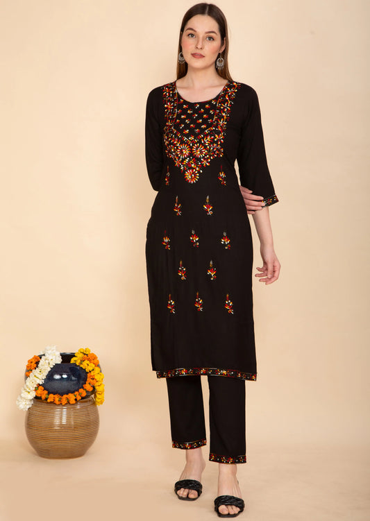 BLACK FLORAL KURTA SET NAMOSTRI