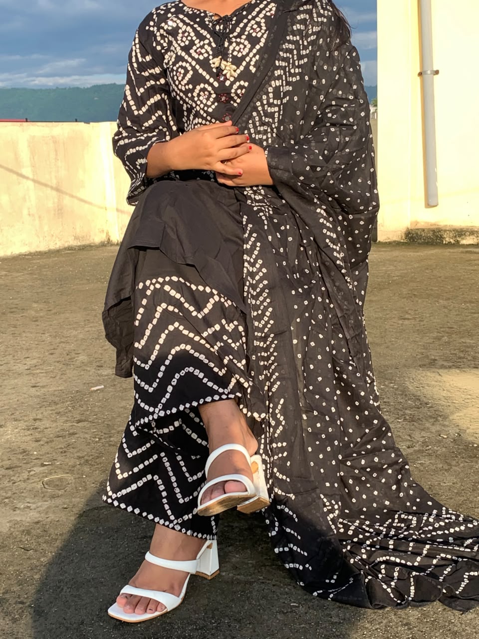 Black & White Bandhani Print Suit Set